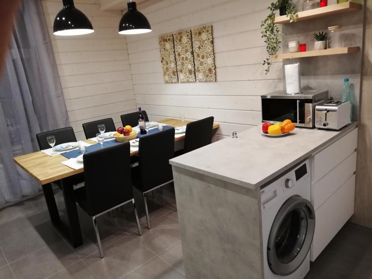 Ammatour Apartments Uro Eksteriør bilde